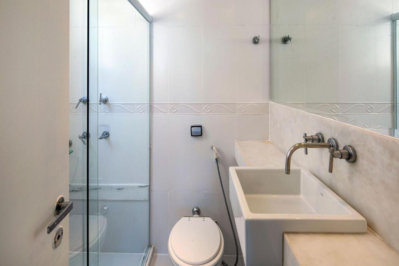 Apartamento de 2 quartos com varanda e vaga de garagem no Leme! Rio de Janeiro Exterior foto